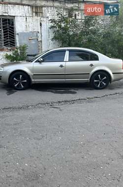 Ліфтбек Skoda Superb 2006 в 