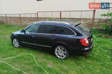 Універсал Skoda Superb 2011 в 