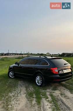 Универсал Skoda Superb 2013 в 