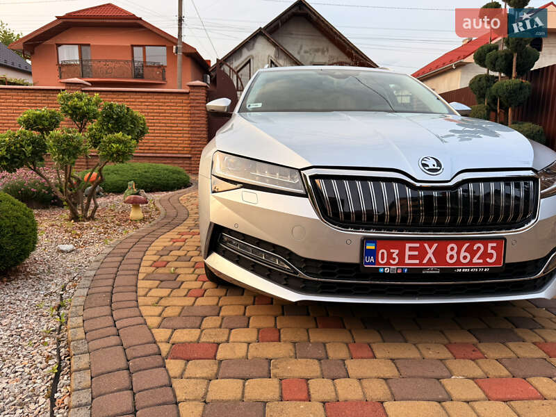 Універсал Skoda Superb 2020 в Мукачевому
