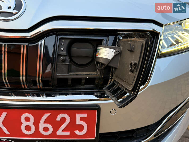 Універсал Skoda Superb 2020 в Мукачевому