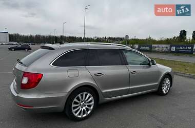 Универсал Skoda Superb 2012 в Киеве