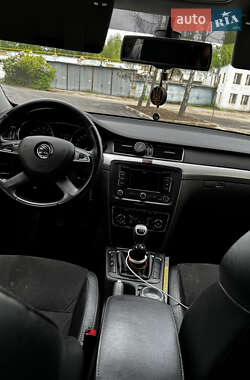 Универсал Skoda Superb 2013 в 