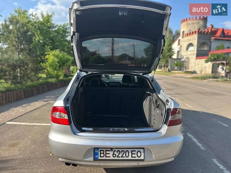 Лифтбек Skoda Superb 2013 в Доброславе