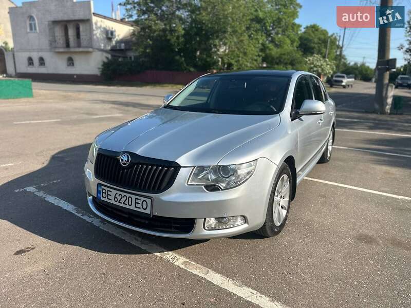 Лифтбек Skoda Superb 2013 в Доброславе