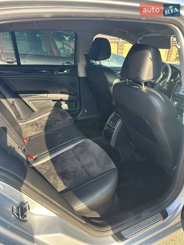 Лифтбек Skoda Superb 2013 в Доброславе