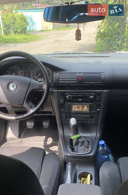 Лифтбек Skoda Superb 2006 в 