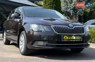 Ліфтбек Skoda Superb 2014 в Львові