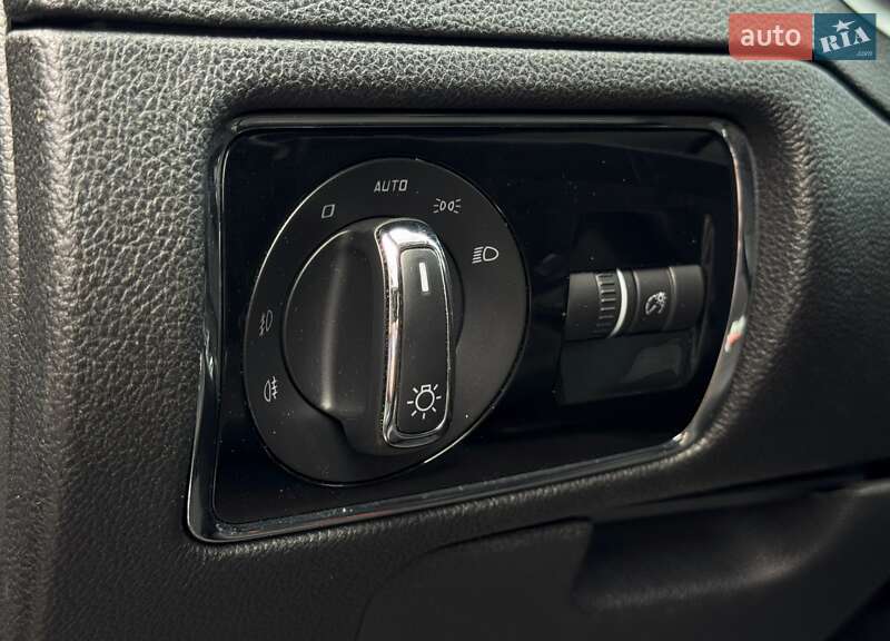 Универсал Skoda Superb 2015 в Киеве