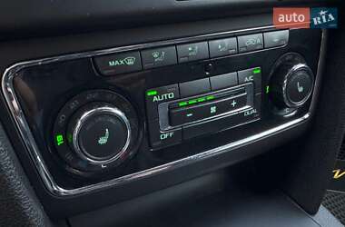 Универсал Skoda Superb 2015 в 