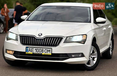 Лифтбек Skoda Superb 2016 в Кривом Роге