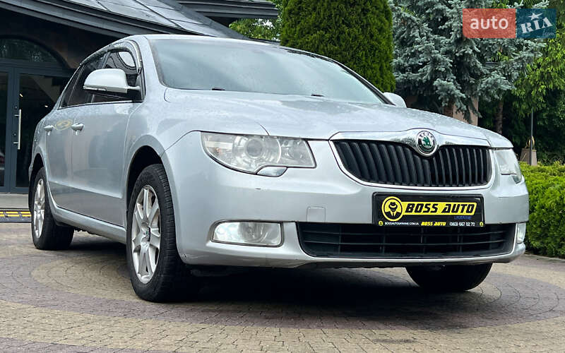 Skoda Superb 2012