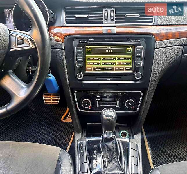 Универсал Skoda Superb 2013 в Киеве