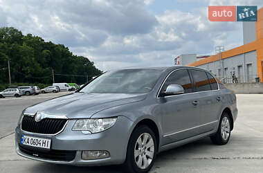 Лифтбек Skoda Superb 2012 в 