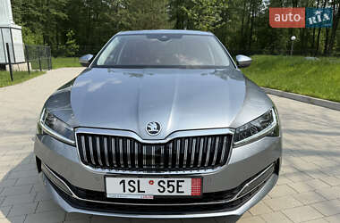 Ліфтбек Skoda Superb 2020 в 