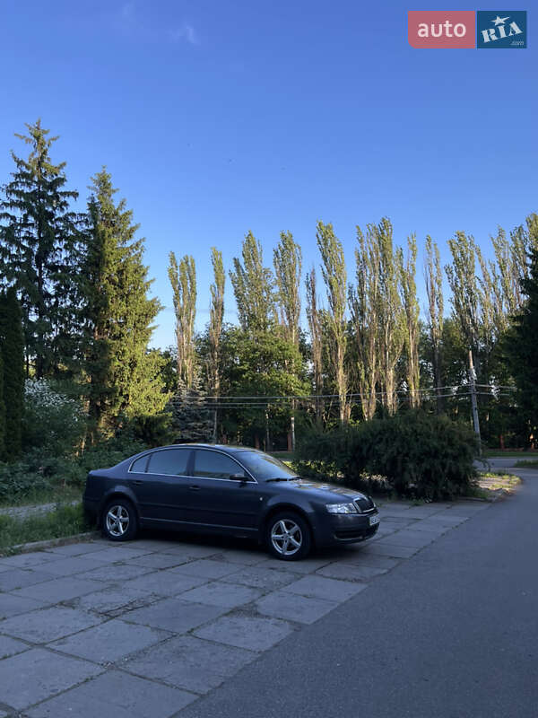 Лифтбек Skoda Superb 2006 в Кривом Роге