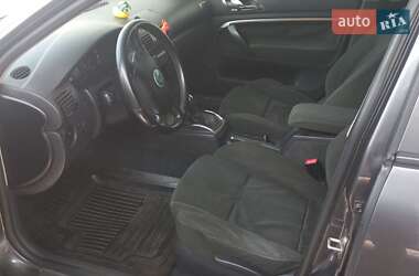 Лифтбек Skoda Superb 2006 в 