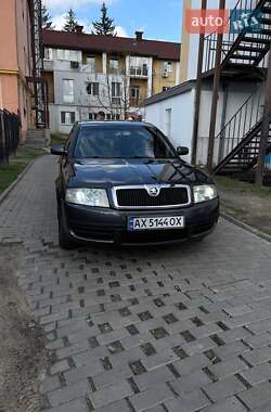 Лифтбек Skoda Superb 2005 в 