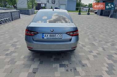 Лифтбек Skoda Superb 2018 в 
