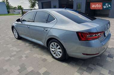 Лифтбек Skoda Superb 2018 в 