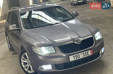Универсал Skoda Superb 2010 в 