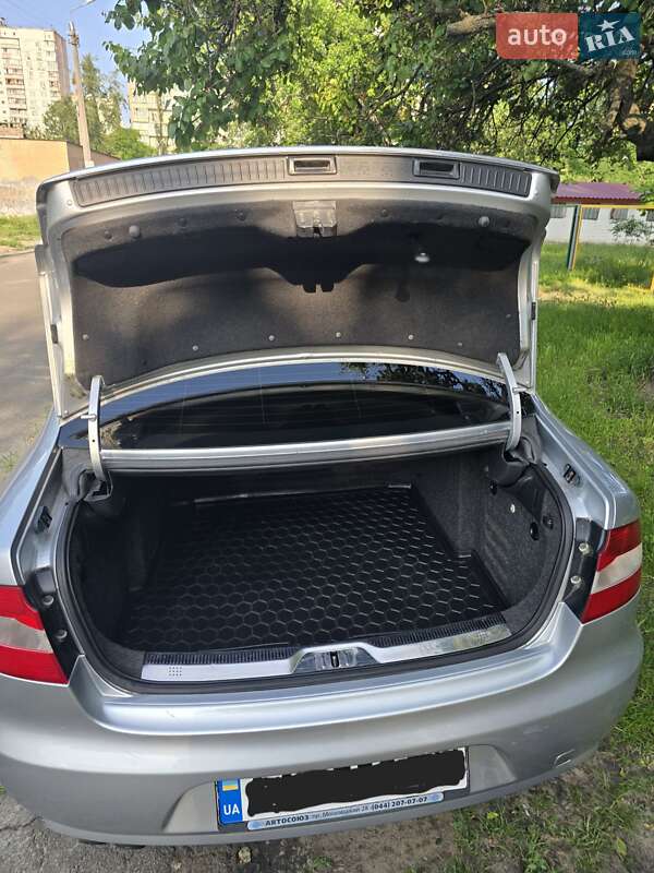 Ліфтбек Skoda Superb 2010 в Києві
