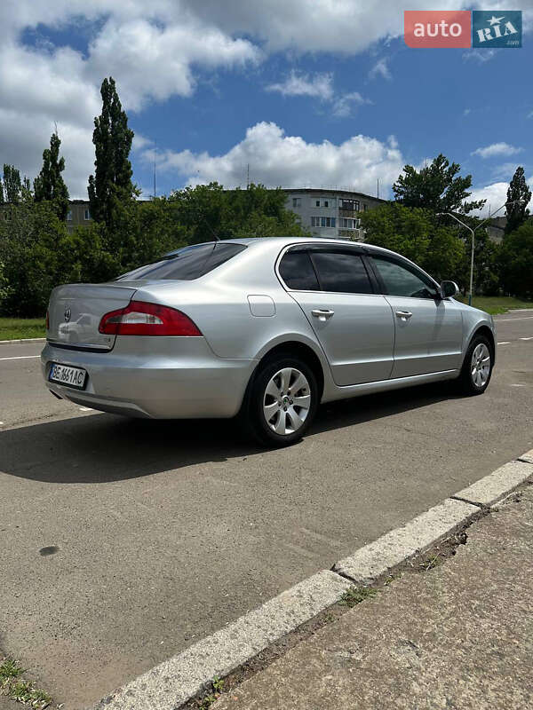 Лифтбек Skoda Superb 2008 в Южноукраинске