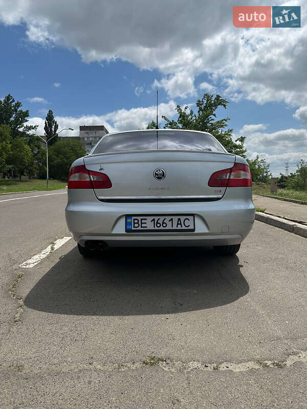 Лифтбек Skoda Superb 2008 в Южноукраинске