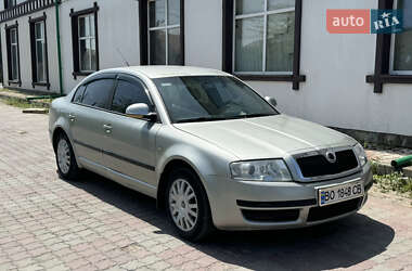 Лифтбек Skoda Superb 2006 в Черновцах