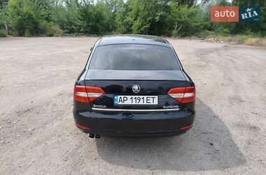 Лифтбек Skoda Superb 2013 в 