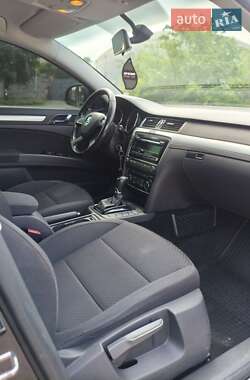 Лифтбек Skoda Superb 2013 в 