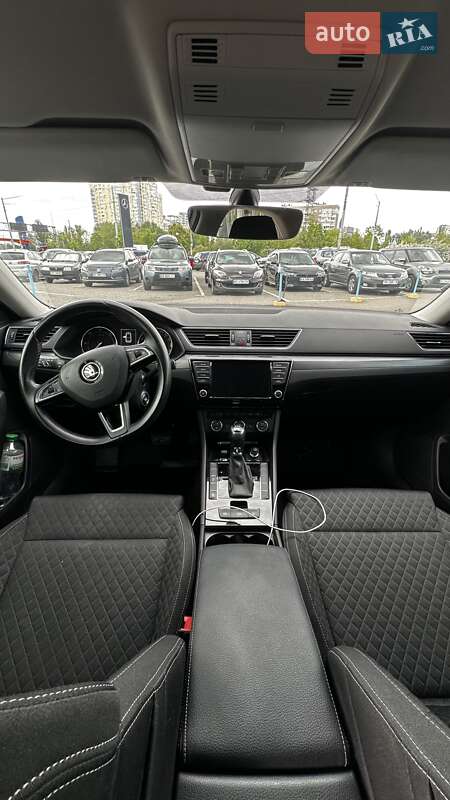 Ліфтбек Skoda Superb 2016 в Києві