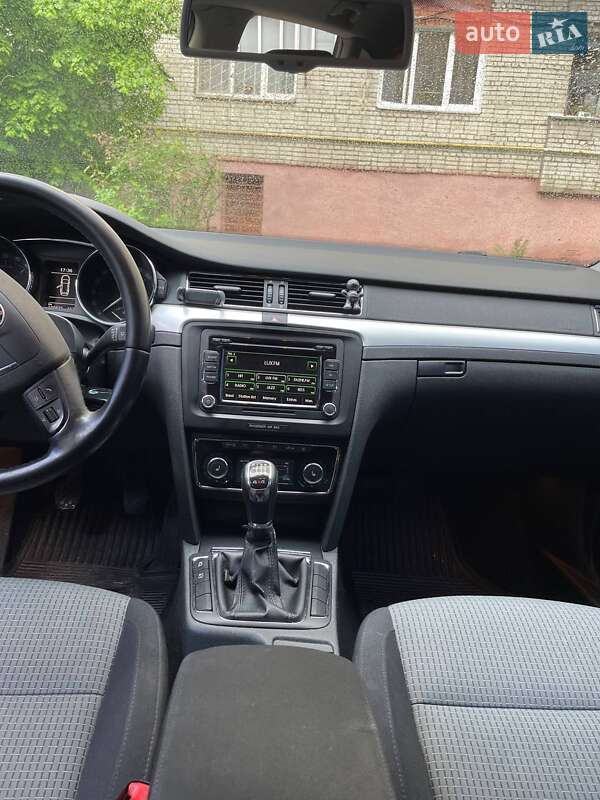 Универсал Skoda Superb 2010 в Львове