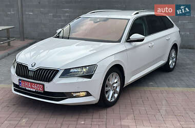 Універсал Skoda Superb 2018 в Рівному