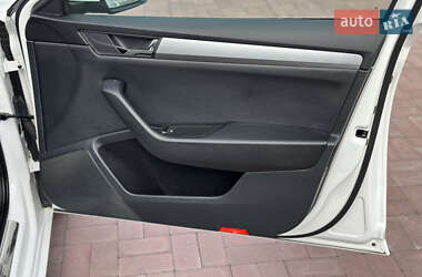Универсал Skoda Superb 2018 в 