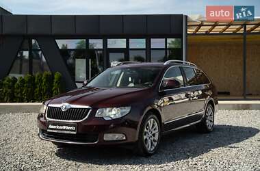 Универсал Skoda Superb 2011 в Черновцах