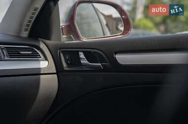 Універсал Skoda Superb 2011 в 