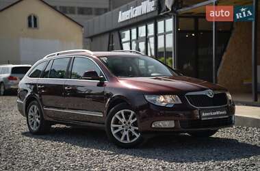 Універсал Skoda Superb 2011 в 