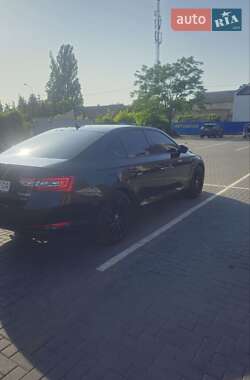 Ліфтбек Skoda Superb 2018 в 