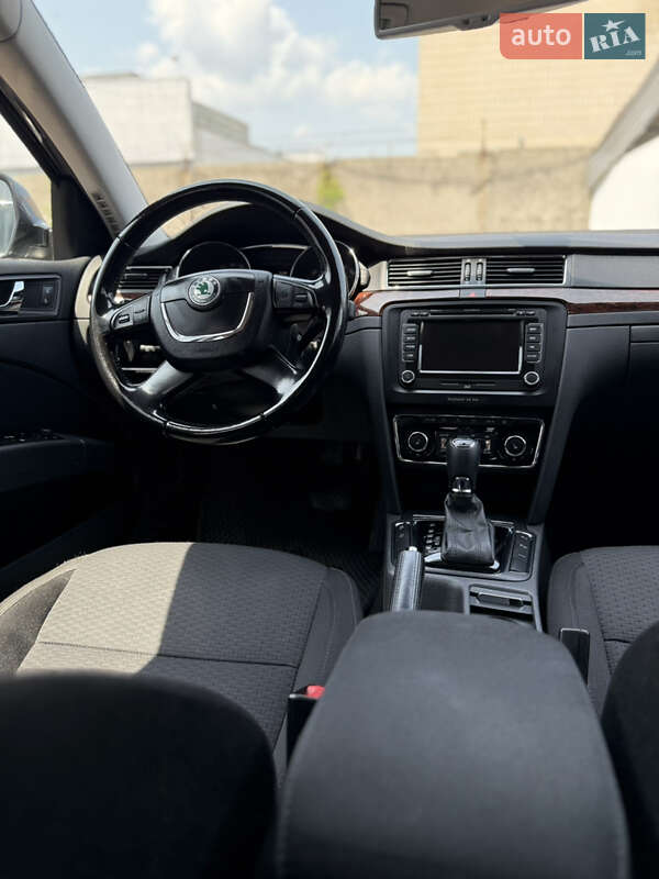 Универсал Skoda Superb 2012 в Киеве фото 12 Универсал Skoda Superb 2012 в Киеве