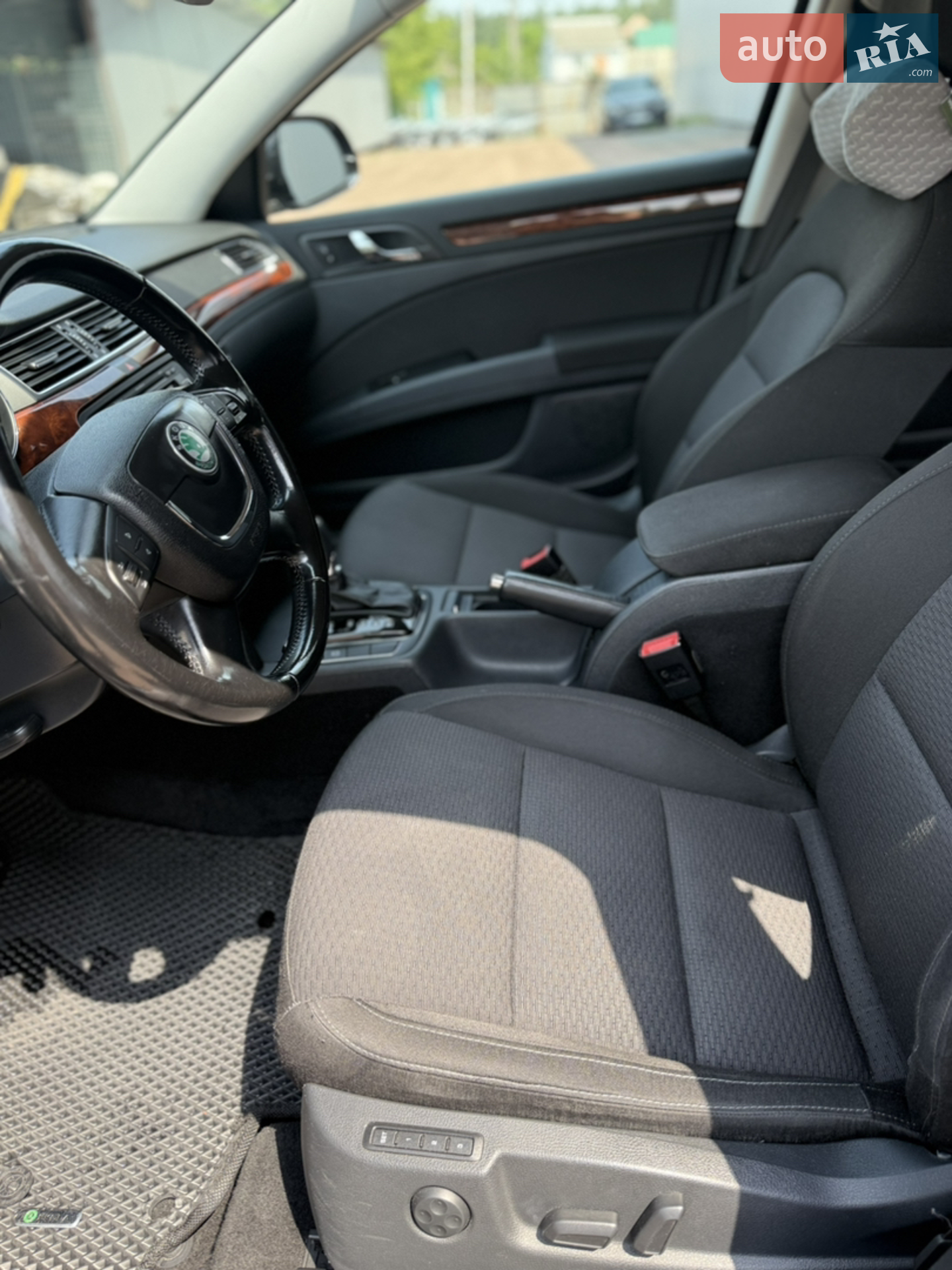 2012 Skoda Superb - мініатюра 13