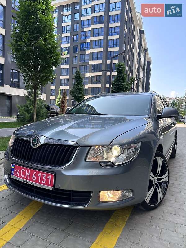 Универсал Skoda Superb 2010 в Ивано-Франковске
