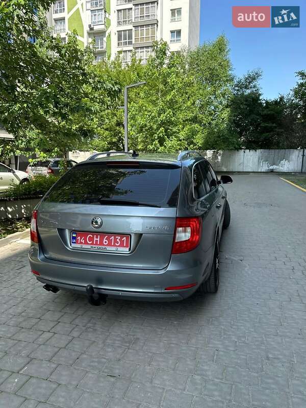 Универсал Skoda Superb 2010 в Ивано-Франковске