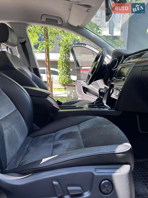 Универсал Skoda Superb 2010 в Ивано-Франковске