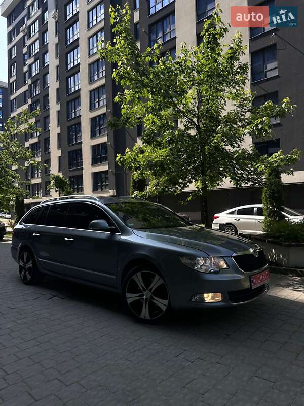 Универсал Skoda Superb 2010 в Ивано-Франковске