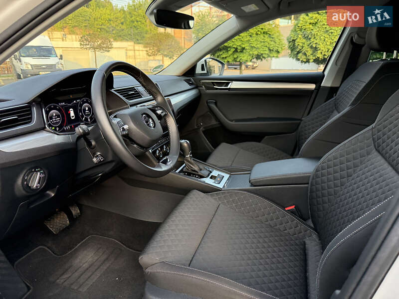 Универсал Skoda Superb 2021 в Ровно