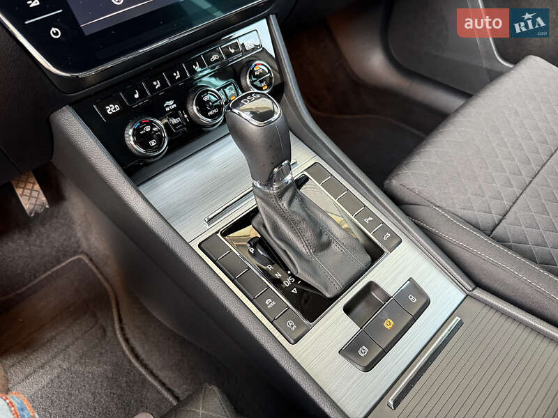 Универсал Skoda Superb 2021 в Ровно