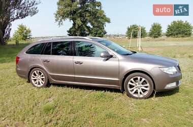 Универсал Skoda Superb 2012 в 