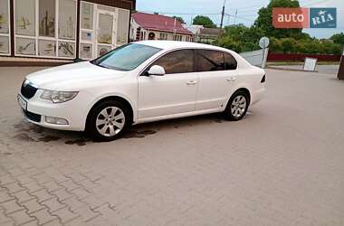 Лифтбек Skoda Superb 2009 в 