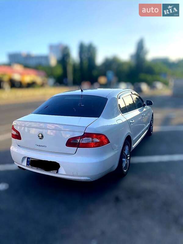 Лифтбек Skoda Superb 2009 в Черкассах